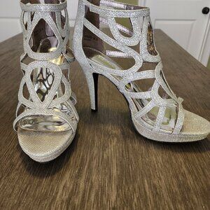 Women's Silver Report High Heels